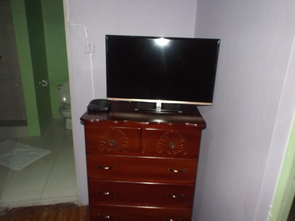 Tropical Court Inn New Kingston Quarto foto